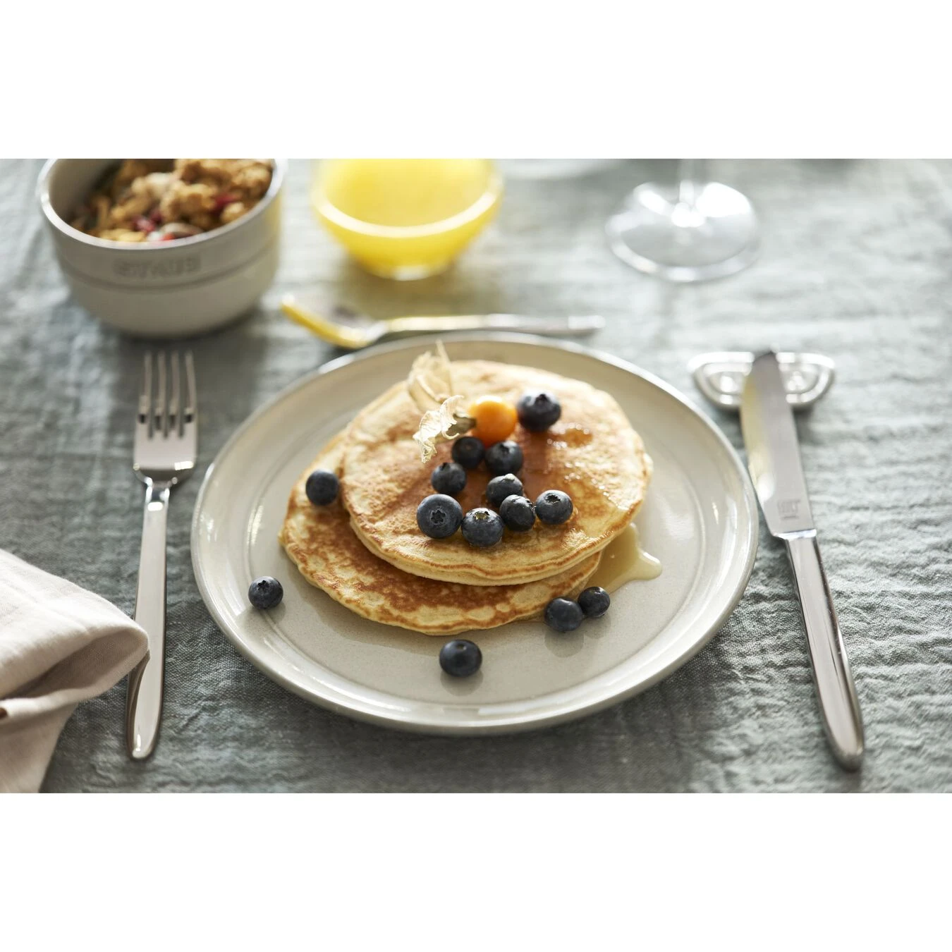 Staub Teller Flach 20 Cm, Keramik, Weisser Trüffel 4 Staub Teller Flach 20 Cm, Keramik, Weisser Trüffel – Bild 4