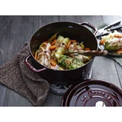 Staub Cocotte 24 Cm, Rund, Grenadine-Rot, Gusseisen -Staub 424424330