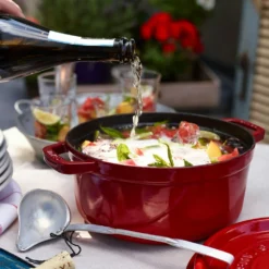 Staub Runde Kochtopf Aus Gusseisen 8,35 L, Kirsche -Staub staub runde kochtopf aus gusseisen 835 l schwarz 8